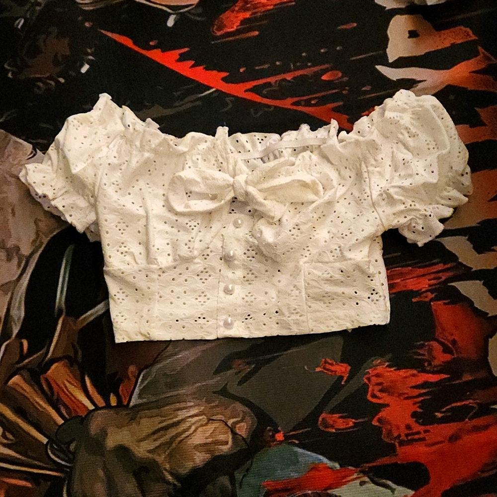 Crop top with bow